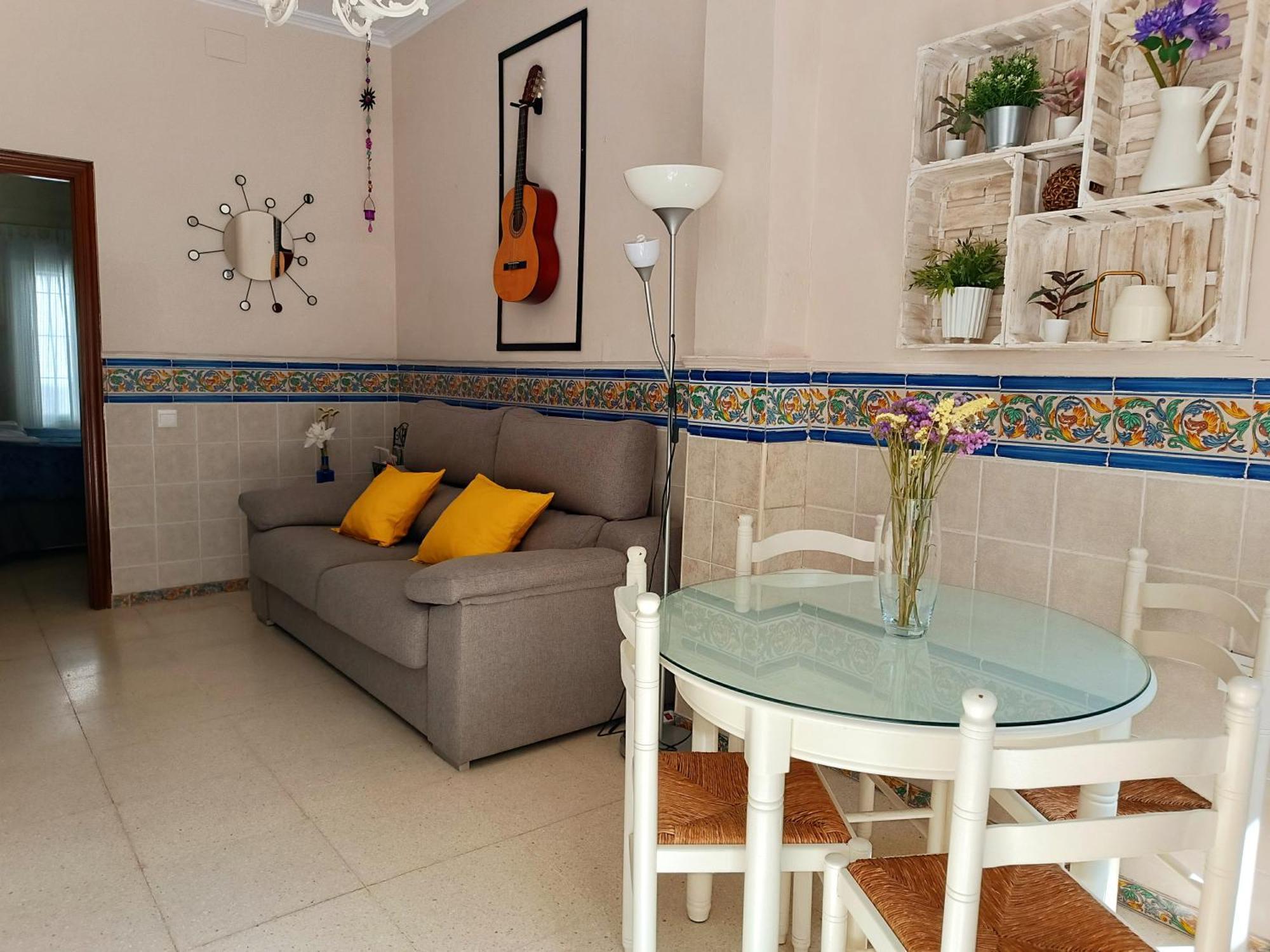 Tipico Y Pintoresco Patio De Vecinos, Con Encanto Sevilla Buitenkant foto